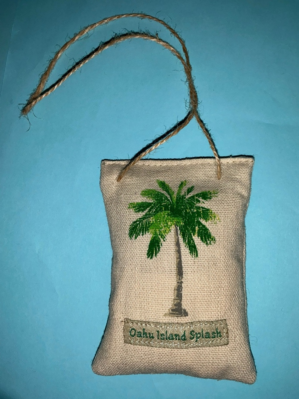 Used Faded Scent Oasis Tree Sand Bag Hanger Oahu Splash